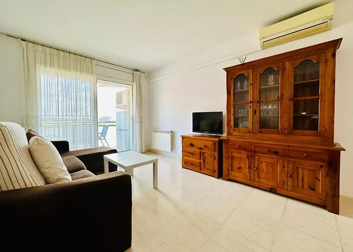 Book Vila-Seca Town